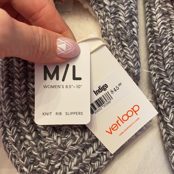 Cute slippers! - Picture 3 of 3